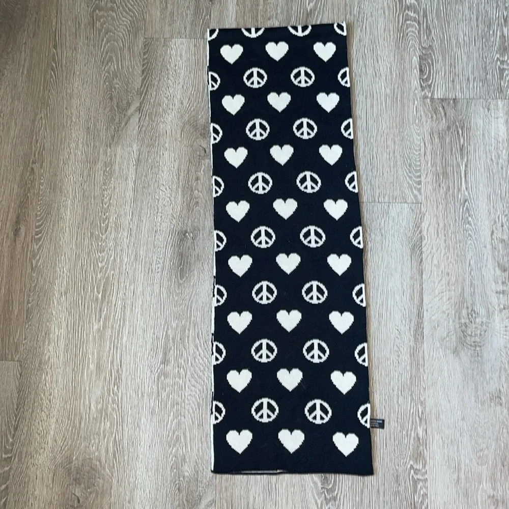 Moschino Peace sign heart Love Scarf wool blend black and white
